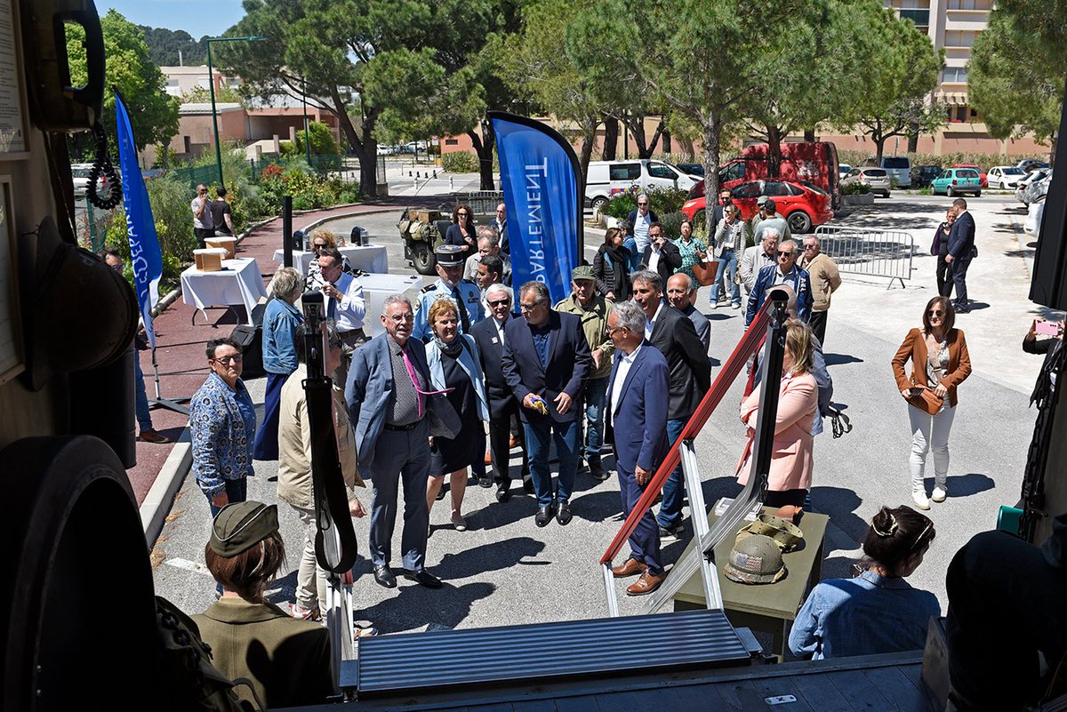 Departement du Var 83 (@departement_var) on Twitter photo 🇫🇷 Une remorque US de la 2e guerre mondiale aménagée en musée itinérant, avec le soutien financier du <a href="/Departement_Var/">Departement du Var 83</a>, inaugurée ce mardi devant le #collegecousteau <a href="/lagarde83130/">Ville de La Garde</a>. Dédié à l'histoire du Débarquement de Provence il honore le héros R.Chiazzo. 🇫🇷 Une remorque US de la 2e guerre mondiale aménagée en musée itinérant, avec le soutien financier du <a href="/Departement_Var/">Departement du Var 83</a>, inaugurée ce mardi devant le #collegecousteau <a href="/lagarde83130/">Ville de La Garde</a>. Dédié à l'histoire du Débarquement de Provence il honore le héros R.Chiazzo.