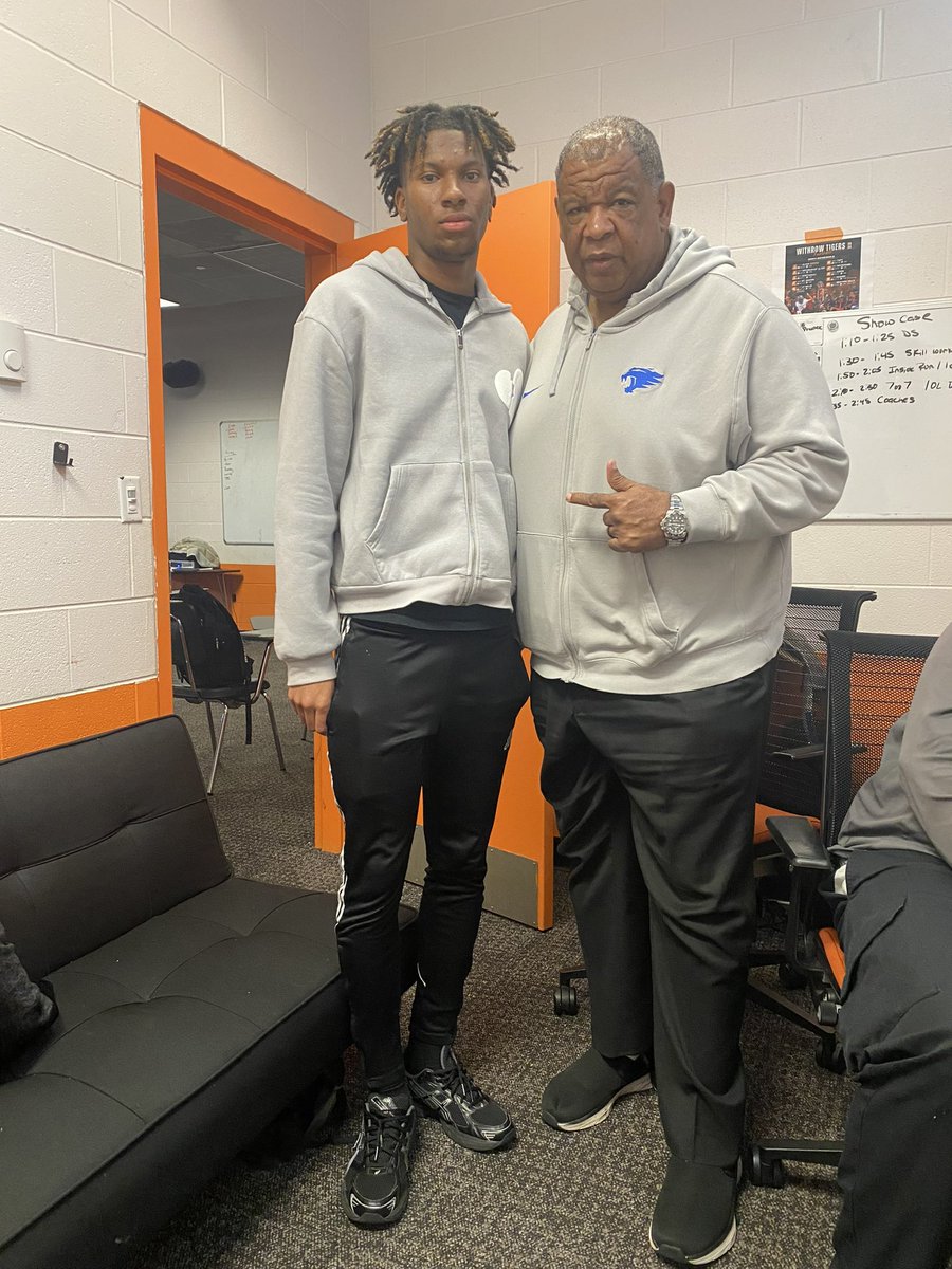 Jaycee Houston II (@backrardjay3) on Twitter photo Thank you for taking the time to see me! <a href="/vincemarrow/">CoachMarrow</a> Thank you for taking the time to see me! <a href="/vincemarrow/">CoachMarrow</a>