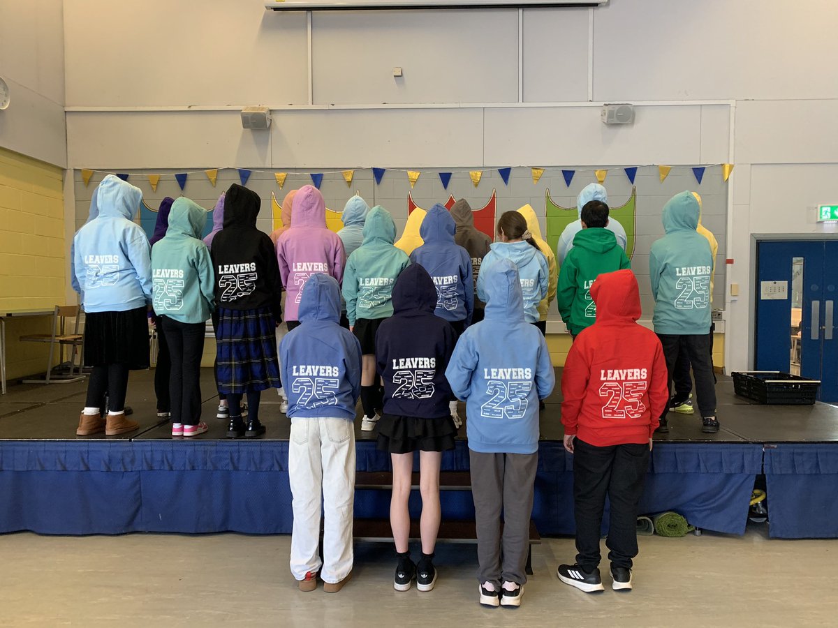 Haghill Park Primary (@haghillteam) on Twitter photo Thank you to <a href="/Jane_Arthur_/">Jane Arthur</a> for presenting our Primary 7 children with their leavers hoodies today. They were delighted! ⭐️ 🦢 Thank you to <a href="/Jane_Arthur_/">Jane Arthur</a> for presenting our Primary 7 children with their leavers hoodies today. They were delighted! ⭐️ 🦢