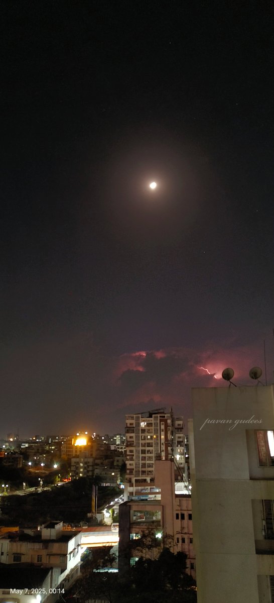 Beautiful night.... #moon #Lightning #petrichor #Pune #PuneNews <a href="/vineet_mausam/">Dr. Vineet Kumar</a> <a href="/Hosalikar_KS/">K S Hosalikar</a> <a href="/shanpati/">Shantanu Patil's Weather Updates For MH / KA / GOA</a> <a href="/indiametsky/">IndiaMetSky Weather</a> <a href="/VagariesWeather/">Vagaries of the Weather</a> <a href="/PuneriSpeaks/">पुणेरी स्पिक्स™ Puneri Speaks</a> 
<a href="/PuneTimesOnline/">Pune Times</a> <a href="/pulse_pune/">Pune Pulse</a> <a href="/punekarnews/">Punekar News</a> <a href="/havam/">João Pedro  Amorim</a>