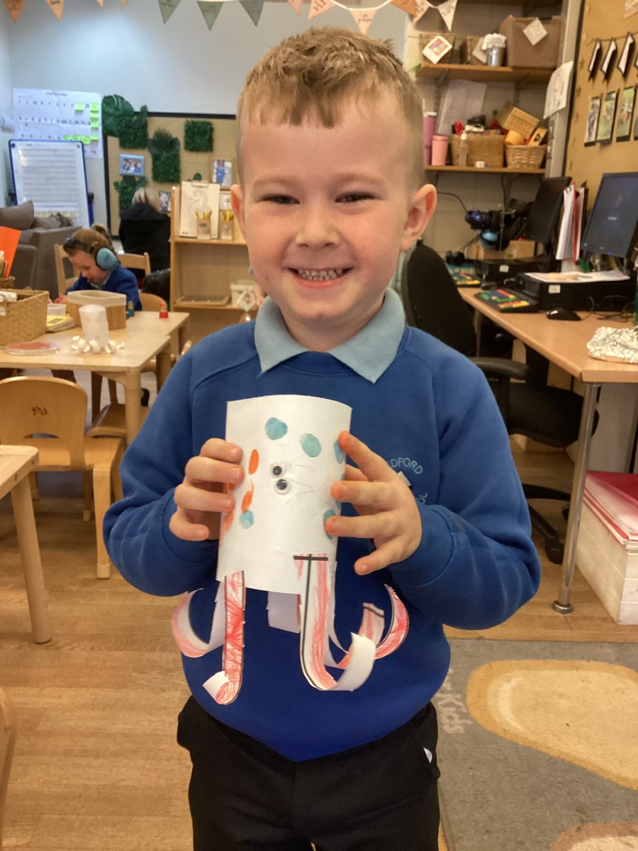 reception (@bedfordyearrec) on Twitter photo We practiced our cutting skills and created our own octopus in continuous provision today <a href="/SouthportLTrust/">Southport Learning Trust</a> <a href="/BedfordPrimary/">Bedford Primary</a> We practiced our cutting skills and created our own octopus in continuous provision today <a href="/SouthportLTrust/">Southport Learning Trust</a> <a href="/BedfordPrimary/">Bedford Primary</a>