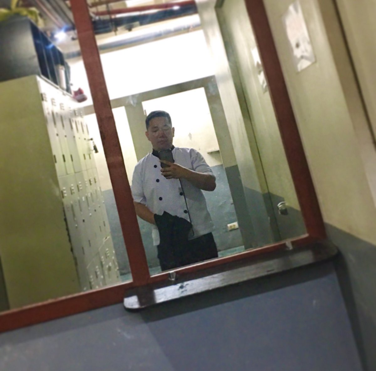 itisme_jeron's tweet photo. Selfie sa.. 😅

#cebu #cebucity https://t.co/i4ic6xxvHI