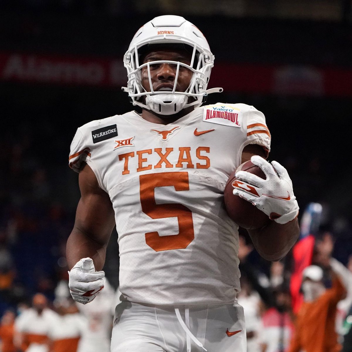 Carsyn Baker 'ALL Day' (@carsyn_baker) on Twitter photo #AGTG After a great conversation with <a href="/CoachChadScott/">Chad Scott</a> I am blessed to receive an offer from The University of Texas #AGTG After a great conversation with <a href="/CoachChadScott/">Chad Scott</a> I am blessed to receive an offer from The University of Texas