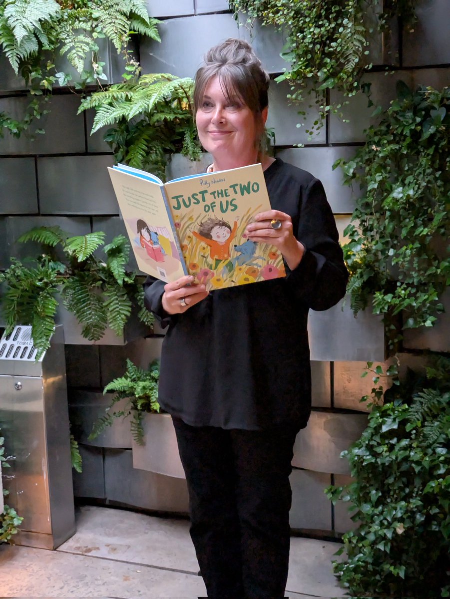 oscarsbookprize's tweet image. Our 2025 Winner! The wonderful Polly Noakes with 'Just The Two Of Us' (@AndersenPress)