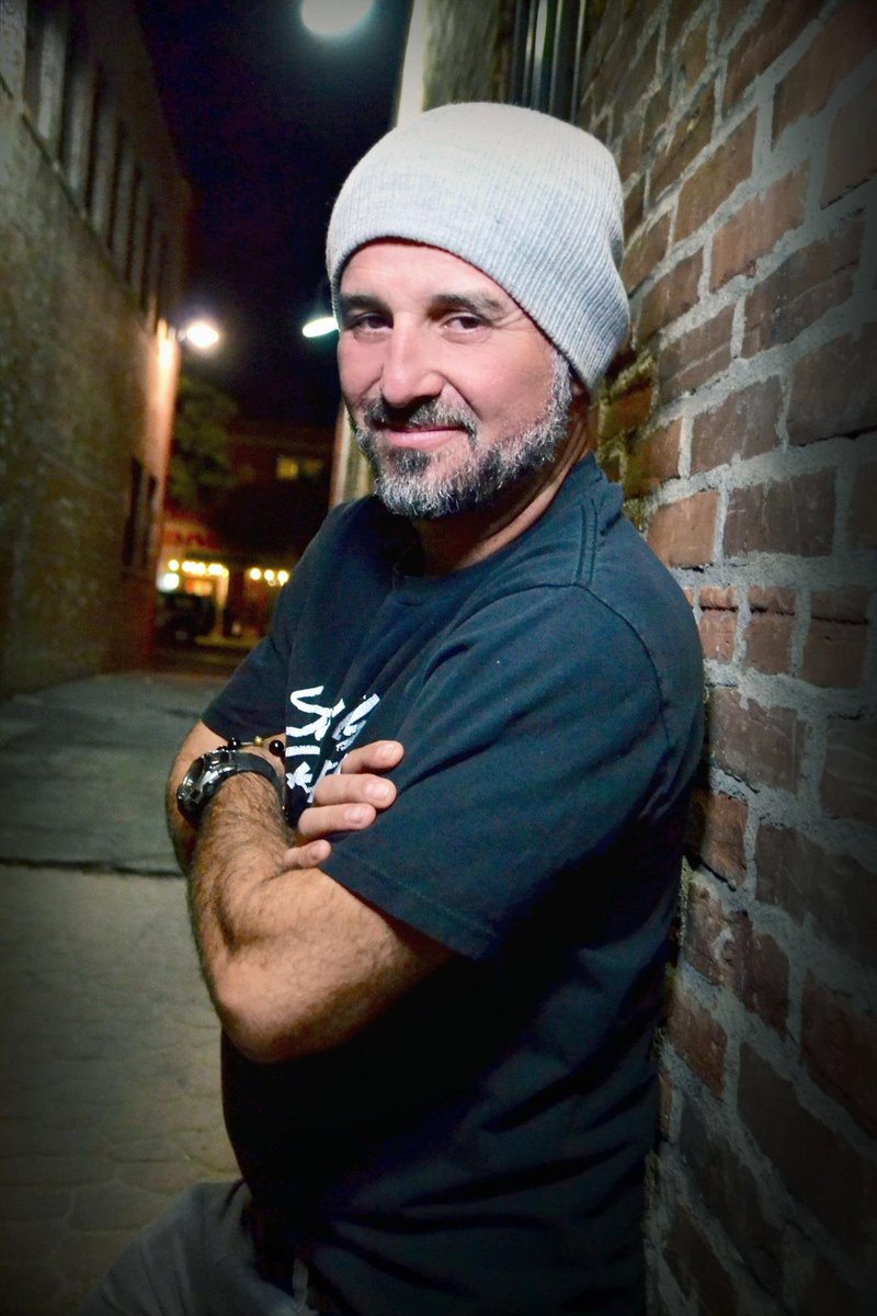 This week on Deeplife Presents... Tim lifts the springtime vibes with some massive groovers including new Deeplife drops from Vegas 86. Our guest mix come from the LA house music legend... AJ Mora! See you Wed May 7th @ 2P EST | di.fm/djmixes.
--
#housemusic