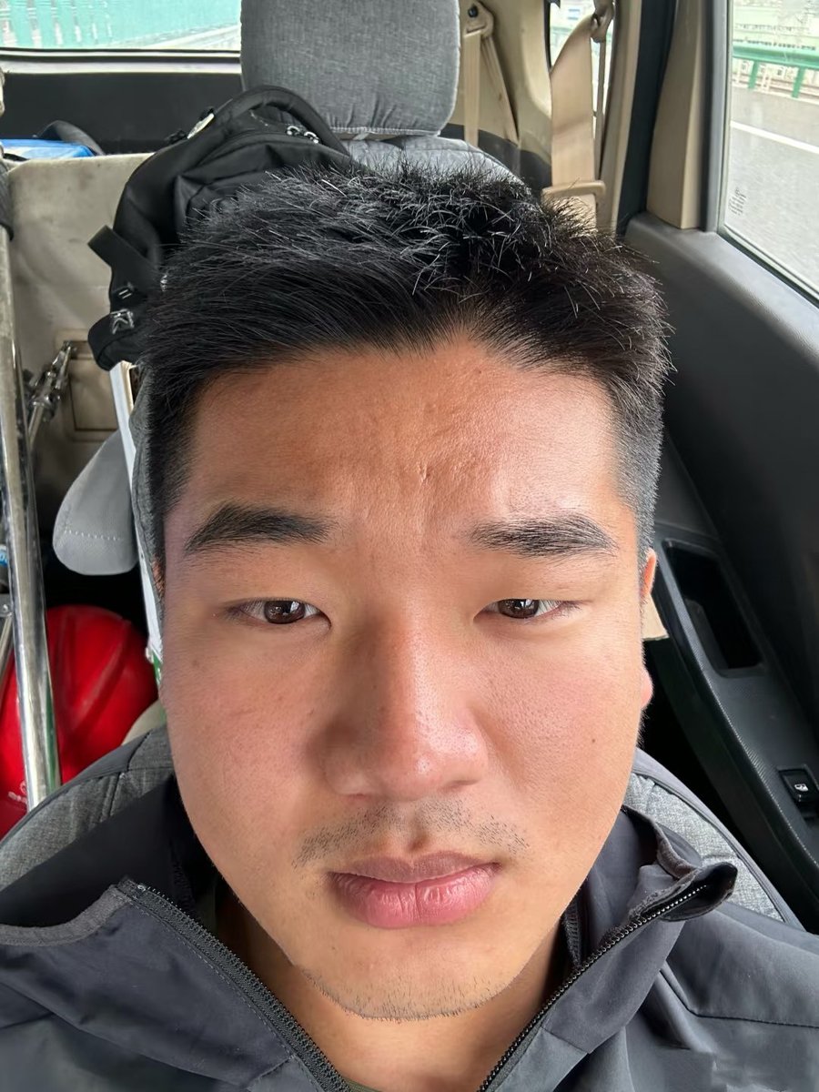 不发屌照就没有人喜欢我吗？
#不想上班 #哥哥带我走吧去哪玩都行😎 (1069随你来)