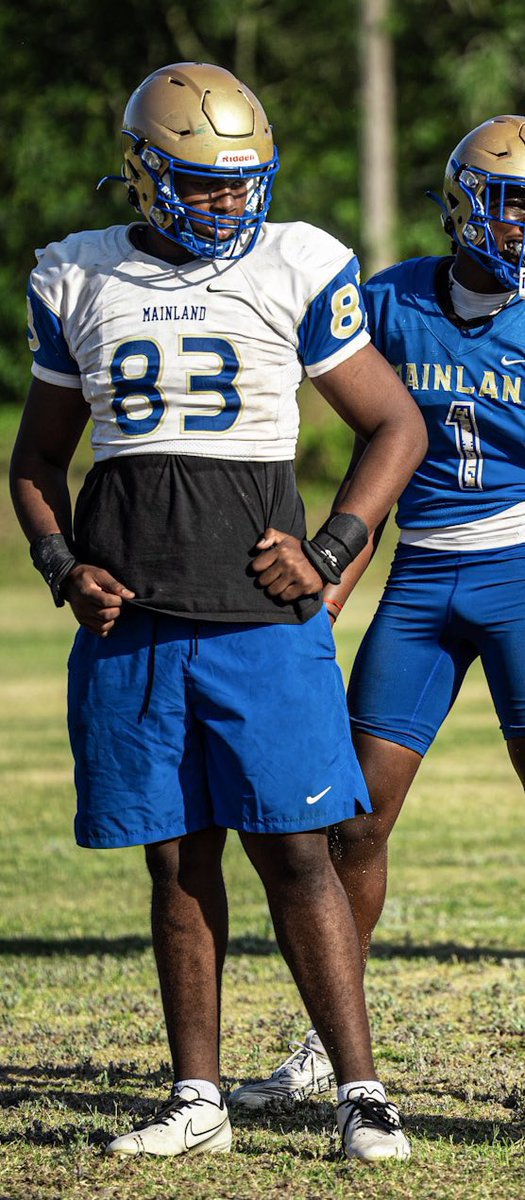 Coach Bell (@coachsquatty) on Twitter photo New faces in new places! New members of 〽️Block <a href="/stephone_ross/">stephone ross</a> <a href="/juicesimmons1/">Braylyn “Juice” Simmons</a> <a href="/_Tronledbetter8/">Tron roland Ledbetter</a> <a href="/Melo_heem/">Melo Parks</a> New faces in new places! New members of 〽️Block <a href="/stephone_ross/">stephone ross</a> <a href="/juicesimmons1/">Braylyn “Juice” Simmons</a> <a href="/_Tronledbetter8/">Tron roland Ledbetter</a> <a href="/Melo_heem/">Melo Parks</a>