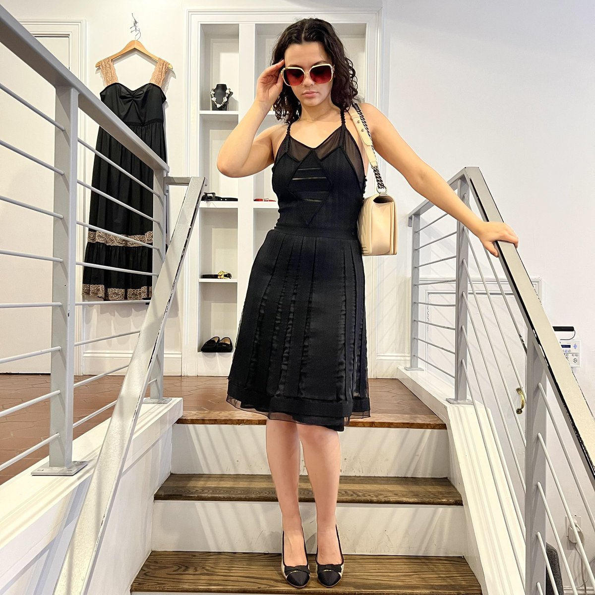 vintagetastebos's tweet image. Looking at life through these  rose colored Chrome Hearts glasses and seeing this beautiful Chanel dress and Chanel Chevron Caviar Boy bag at Vintage Taste!

Click our website Product page for designers, &amp;amp; prices. 

#womensconsignment #mensconsignment #highendconsignment