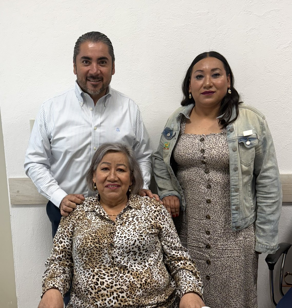 Arreguín JC (@arreguinjc) on Twitter photo Reunión de trabajo con Amalia y Ruby, Dirigentes que son sinónimo de perseverancia y trabajo. Sus agremiados dispuestos siempre a desarrollarse en orden y desde el <a href="/qromunicipio/">Municipio de Querétaro</a> estaremos apoyándolos para que les vaya mejor, como me instruyeron mis jefes el Presidente Reunión de trabajo con Amalia y Ruby, Dirigentes que son sinónimo de perseverancia y trabajo. Sus agremiados dispuestos siempre a desarrollarse en orden y desde el <a href="/qromunicipio/">Municipio de Querétaro</a> estaremos apoyándolos para que les vaya mejor, como me instruyeron mis jefes el Presidente