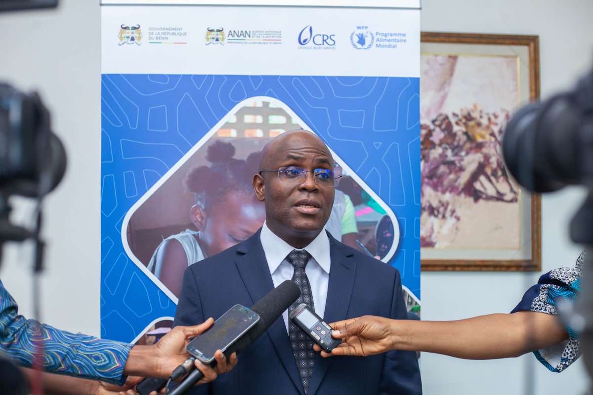 ayimalin's tweet photo. Ouverture ce jour à Cotonou d'un atelier de capitalisation de la mise en œuvre des programmes intégrés d'alimentations scolaire implémentés au #Benin de 2014 à 2024. 

#WFPBenin a partagé les progrès en matière d'achats locaux qui ont atteint +80% en 2024.

@aliouatt #HGSF https://t.co/7BaUVqM14X