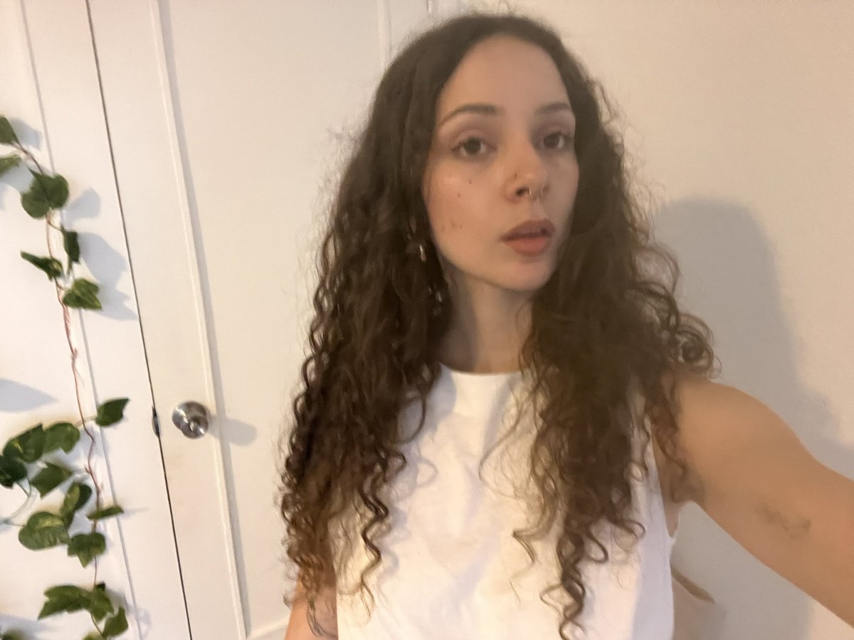 mothsdream's tweet photo. natural hair slay https://t.co/4xr0btnPkc