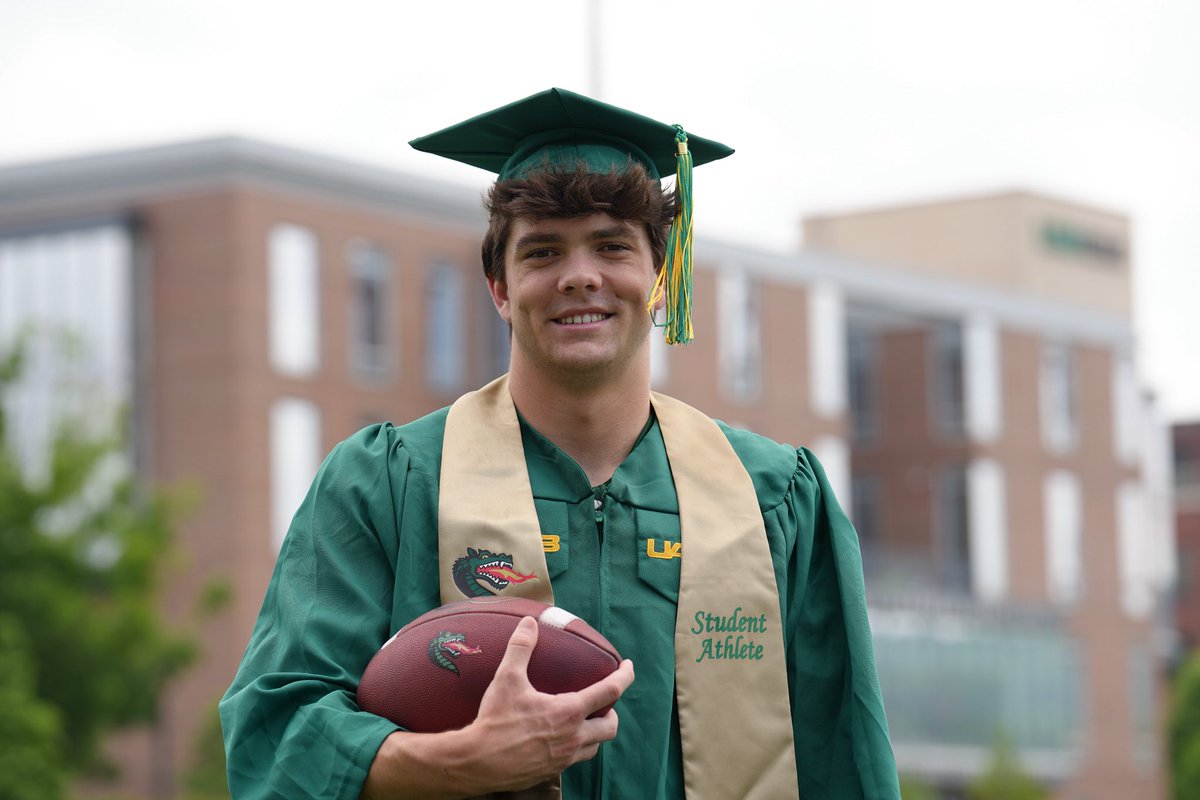 Undergrad✅ 
On to my M.B.A and excited for one more year! 
<a href="/NDcrazyTom/">Tom Foley</a> <a href="/UAB_FB/">UAB Football</a>