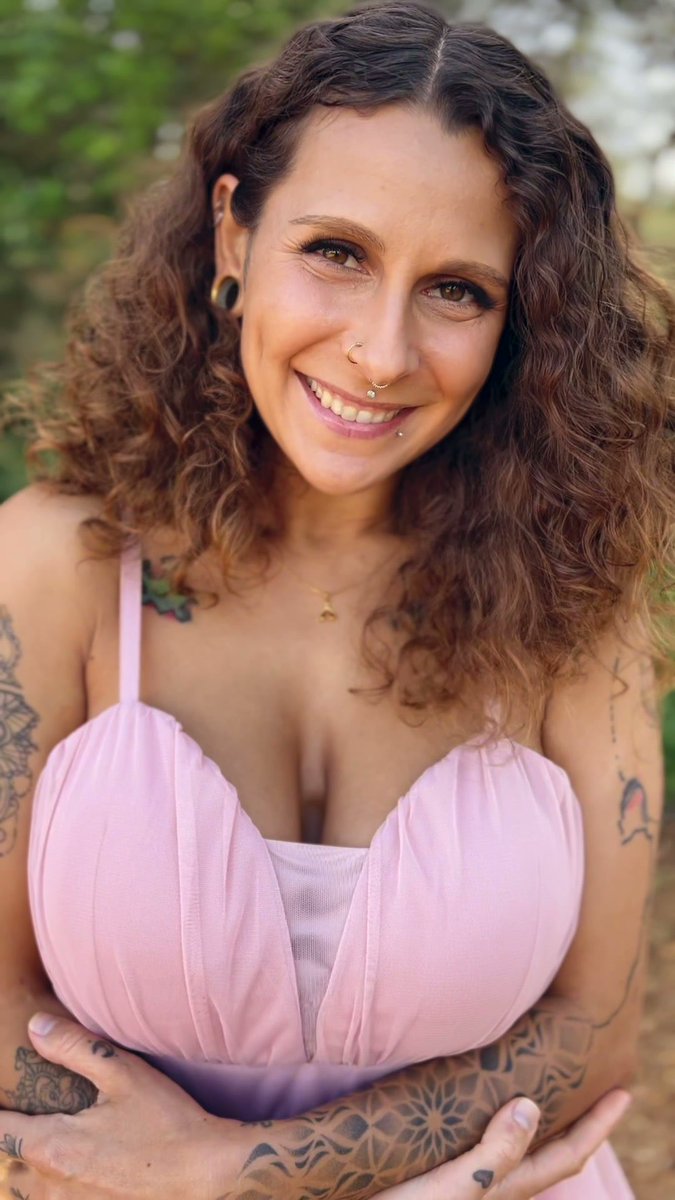 Can I wear this dress? 👗😇