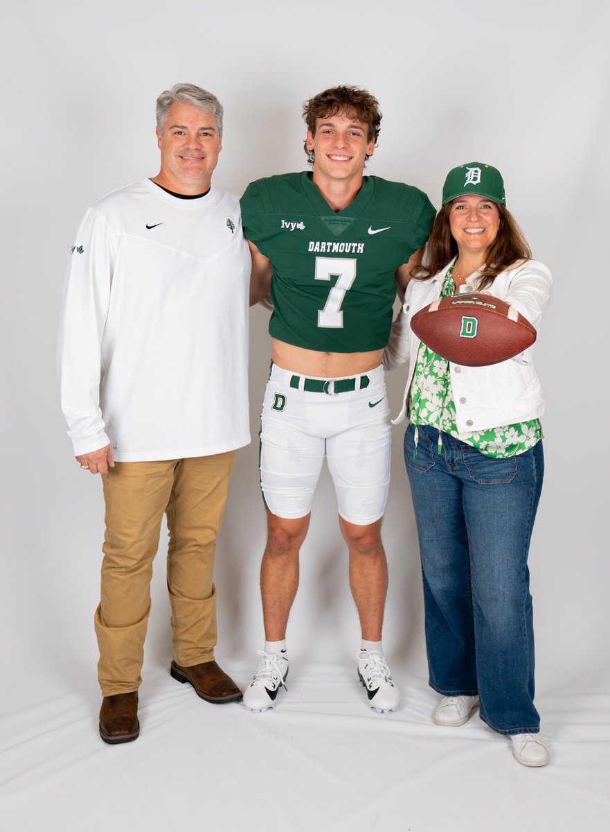 Thompson Bennett (@t_b_bennett) on Twitter photo Had a blast visiting <a href="/DartmouthFTBL/">Dartmouth Football</a>
Thank you <a href="/CoachBracken/">Kevin Bracken</a> <a href="/coachirishodea/">Danny O'Dea</a> <a href="/Coach_McCorkle/">Sammy McCorkle</a>
<a href="/BaylorMullins/">Baylor Mullins</a> <a href="/CoachTSalazar/">Tony Salazar</a> <a href="/CoachRosch/">John Rosch</a> Had a blast visiting <a href="/DartmouthFTBL/">Dartmouth Football</a>
Thank you <a href="/CoachBracken/">Kevin Bracken</a> <a href="/coachirishodea/">Danny O'Dea</a> <a href="/Coach_McCorkle/">Sammy McCorkle</a>
<a href="/BaylorMullins/">Baylor Mullins</a> <a href="/CoachTSalazar/">Tony Salazar</a> <a href="/CoachRosch/">John Rosch</a>
