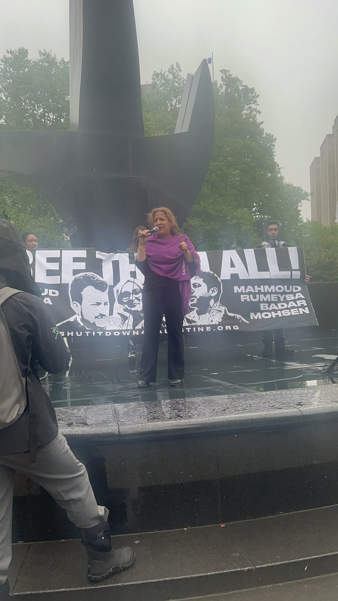 We were at Rümeysa Öztürk’s hearing today in New York City to demand ICE release our <a href="/SEIU509/">SEIU Local 509</a> union sister! She was targeted by ICE for exercising her constitutional right to free speech.