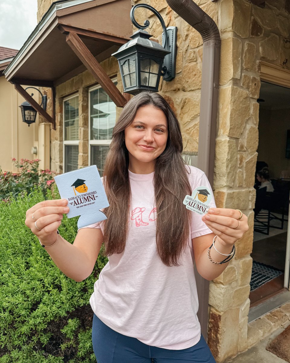 thebarracks_cs's tweet photo. 🎓 Calling all Townhomie Grads 🎓⁠
⁠
We hate to see you go, but we are SO proud of each and every one of you for reaching this milestone in your life! 🥹⁠
⁠
Stop by the office any time we're open this week to grab your Barracks Alumni sticker &amp; koozie!! ⁠🥳🎓🍾🕺🏼👍🏻 https://t.co/iDP55k3lB2