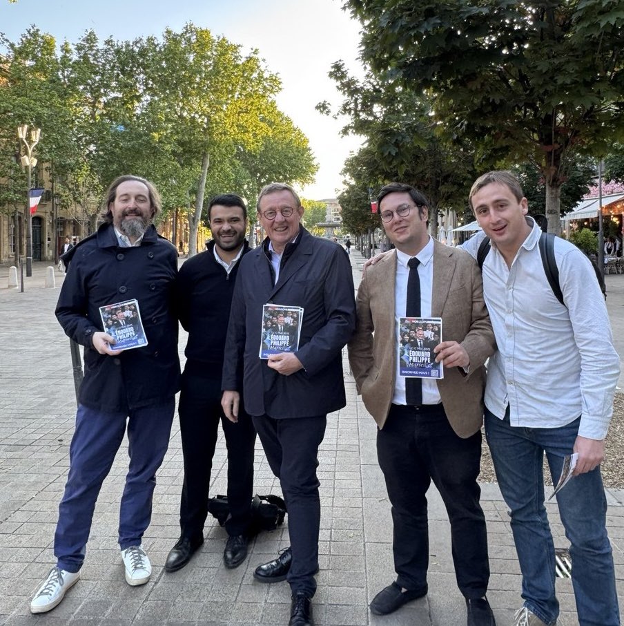 À la rencontre des aixois avec <a href="/Philippe_Kln/">Philippe Klein</a> et les militants du comité pour annoncer le congrès <a href="/HorizonsLeParti/">Horizons</a> du 17 mai à Marseille. 

<a href="/EPhilippe_LH/">Edouard Philippe</a> y abordera les grands enjeux régaliens. Parce que sans ordre, il n’y a pas de liberté.

À très bientôt !
