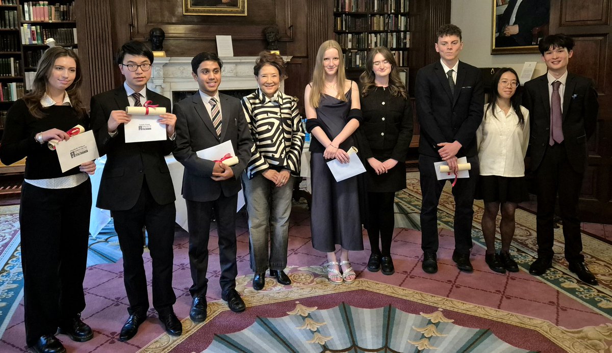 HofTotalitarian's tweet image. Jung Chang with the prize-winners of our 2024-25 essay competition at the awards ceremony at the Athenaeum Club in London this evening.