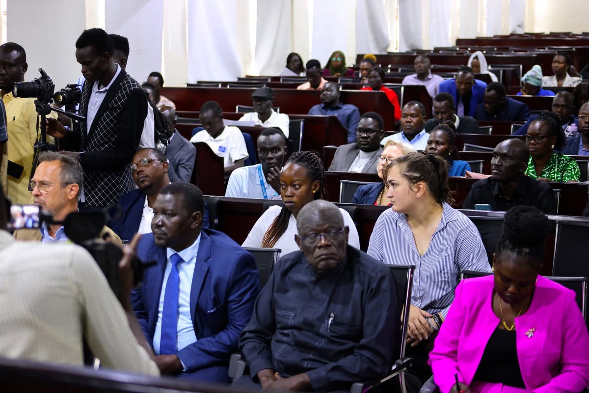AdokGai's tweet image. Today, I had the pleasure of attending the #WorldPressFreedomDay event organized by the South Sudan Union of Journalists.
This day serves as a reminder of the sacrifices made by journalists globally, especially in South Sudan where journalists strive to provide accurate…