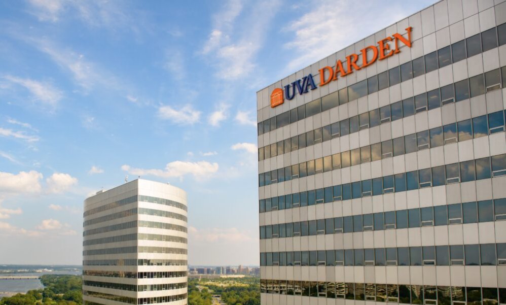 📣 Big news for future Darden MBAs: Applications for both our Part-Time MBA and Executive MBA programs are now being reviewed on a rolling basis! 

That means no more waiting for round deadlines, submit your application when you’re ready and get a decision in just about two