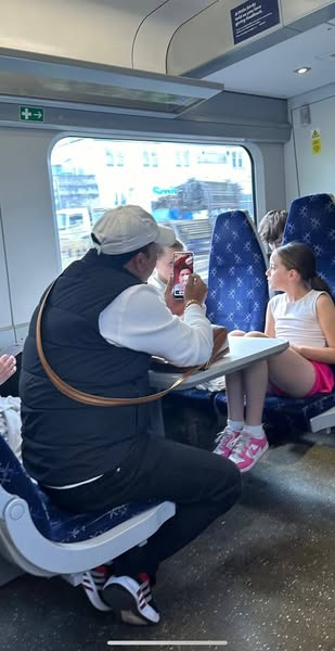 Alexandr4Denman's tweet image. Today, on a train from Lenzie to Queen Street, at the Bishopbriggs stop, a man boarded and deliberately sat at a table with two young girls. He began speaking to them and offered something from his bag, which he claimed was “candy.” The girls showed no interest in talking to him,…