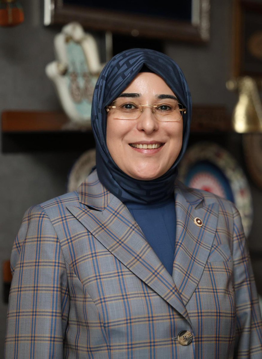 Urfa Haber Ajansi (@urfahaberajani) on Twitter photo 📌Şanlıurfa milletvekili Cevahir Asuman yazmacı Ak Parti Çevre ve Şehircilik politikalar başkan yardımcılığına getirildi.
#SonDakika #Gundam #urfahaberajansi <a href="/CYAZMAC/">CEVAHİR ASUMAN YAZMACI</a> 📌Şanlıurfa milletvekili Cevahir Asuman yazmacı Ak Parti Çevre ve Şehircilik politikalar başkan yardımcılığına getirildi.
#SonDakika #Gundam #urfahaberajansi <a href="/CYAZMAC/">CEVAHİR ASUMAN YAZMACI</a>