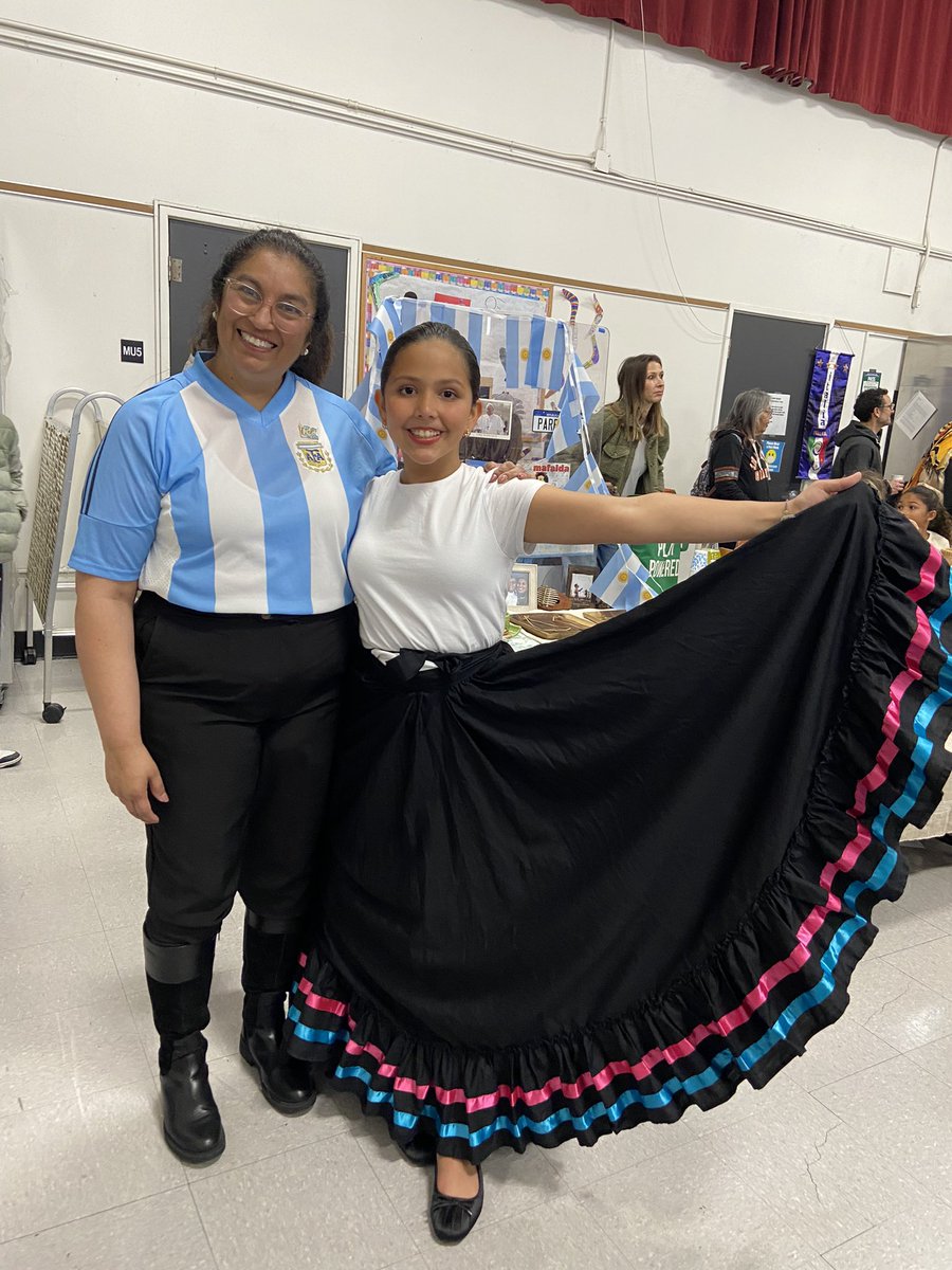 Our very own 5th grade Jet, Ashley, was awarded First Place in a Writing Contest in Spanish from <a href="/CADeptEd/">CA Department of Education</a> and Spain Consulate. Congratulations, Ashley! You make us so proud! Felicitaciones a la Maestra Villanueva! #WeAreHolbrook #JettingToSuccess