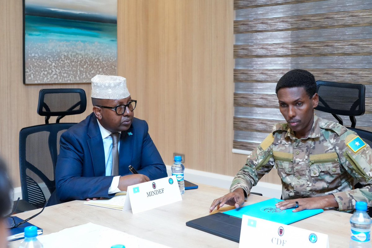 Hon. Ahmed FIQI (@ahmedmofiqi) on Twitter photo It was a pleasure to meet today in Mogadishu with General Michael E. Langley, Commander of <a href="/USAfricaCommand/">U.S. Africa Command (AFRICOM)</a>. We held productive and in-depth discussions on enhancing our defense cooperation and advancing joint efforts in the fight against terrorism. It was a pleasure to meet today in Mogadishu with General Michael E. Langley, Commander of <a href="/USAfricaCommand/">U.S. Africa Command (AFRICOM)</a>. We held productive and in-depth discussions on enhancing our defense cooperation and advancing joint efforts in the fight against terrorism.