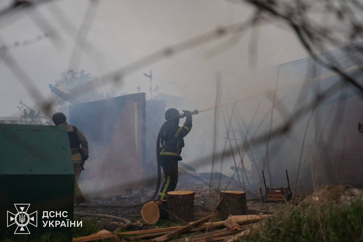 Russian attacks kill Ukrainian children. Today, a Russian strike hit the outskirts of Sumy. A 6-year-old boy, a 20-year-old woman, and a 41-year-old man were killed. 11 people were injured—5 of them children. Two are in critical condition. Heartbreaking and so cruel.