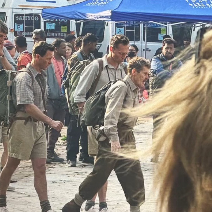 chile_tom's tweet photo. Tom, junto a Willem Dafoe,  en Katmandú, Nepal para la filmación de su nueva película "Tenzing".

Créditos por las imágenes a quien corresponda 

#queremosatomhiddlestonenchile #tomhiddleston #tomhiddlestonchile https://t.co/2UqBzFc9wA