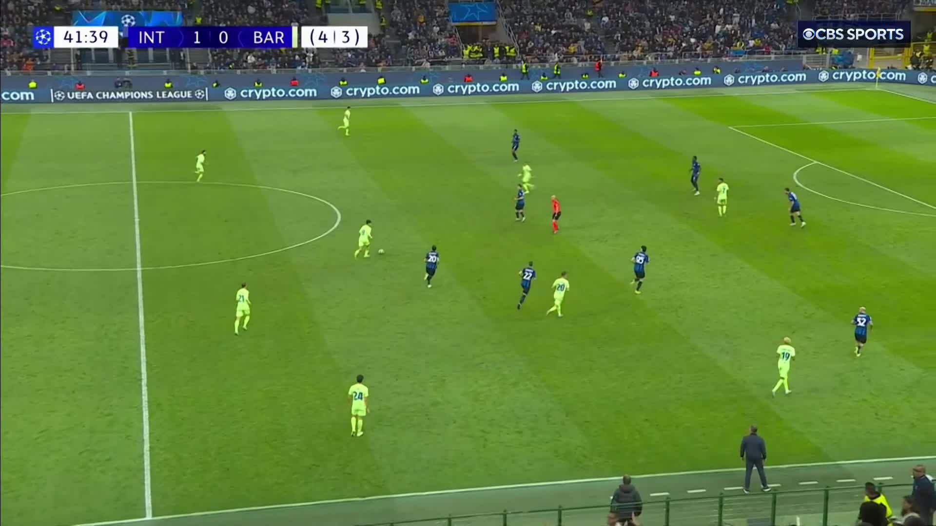 Hakan Çalhanoğlu sends Szczęsny the wrong way 🎯Inter double their lead 🔥