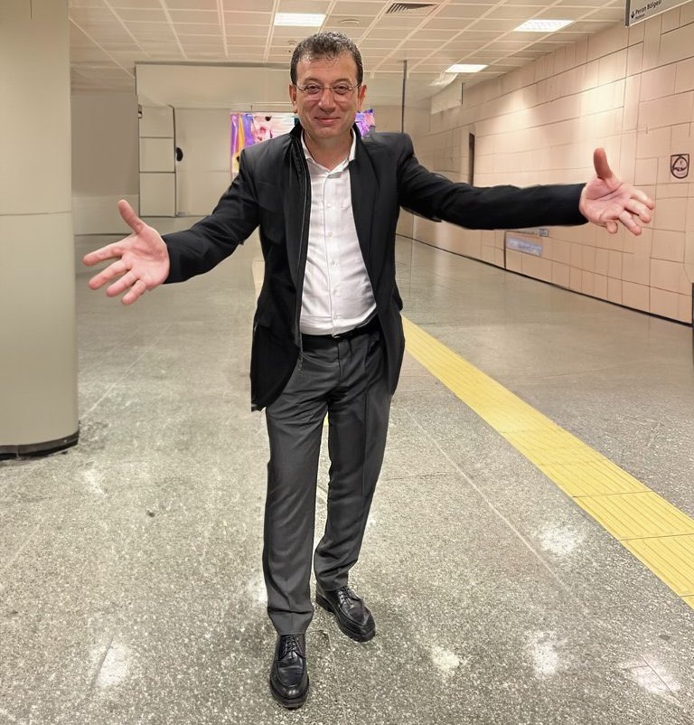 Seni hiç kimseye yedirmeyiz başkanım ❤️