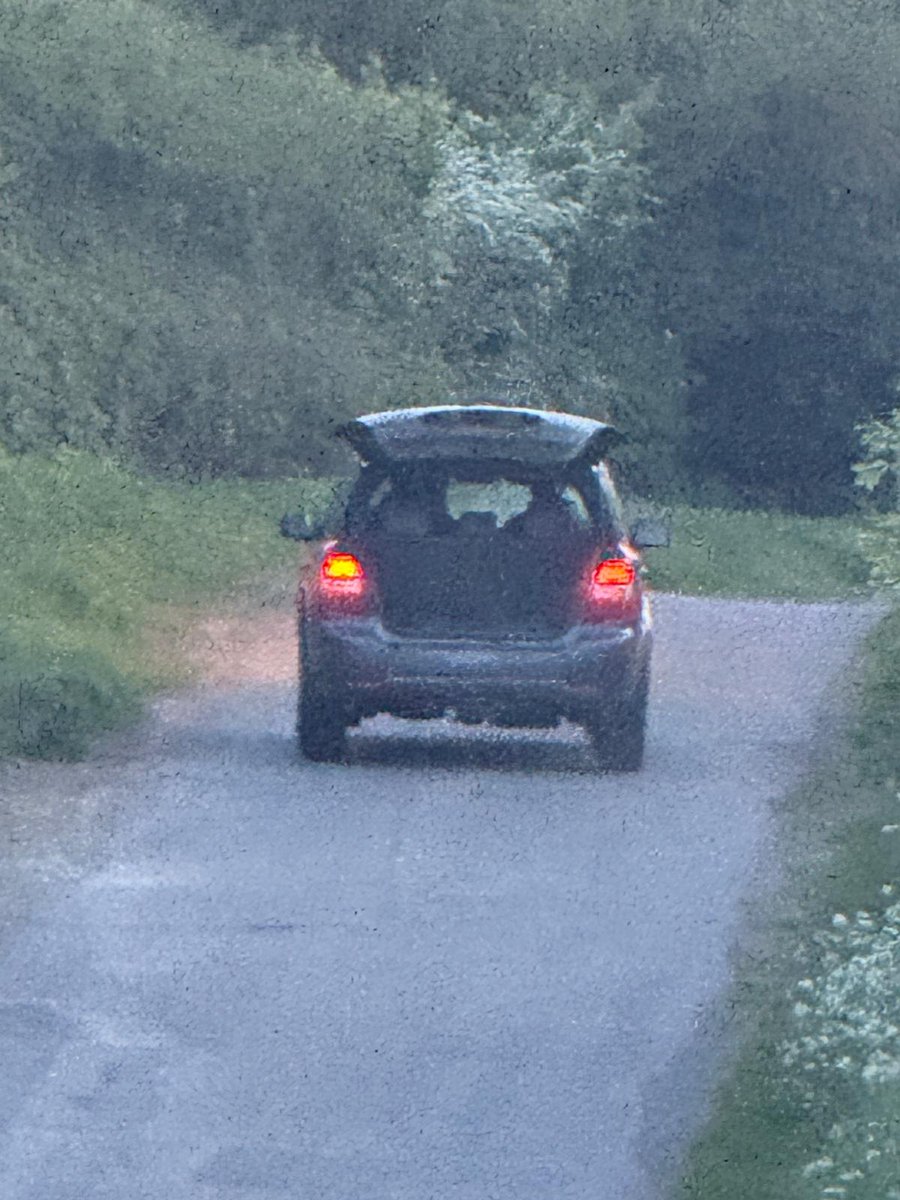 AdeysAlthorp's tweet photo. Two men around one of our farm buildings/ yard caught on camera and challenged. Usual "lost our dog"  photos and much clearer video footage passed to police..Brington/ Whilton area.
Conservation@althorp.com 
#Spencerestates https://t.co/I7iOUIiDtN