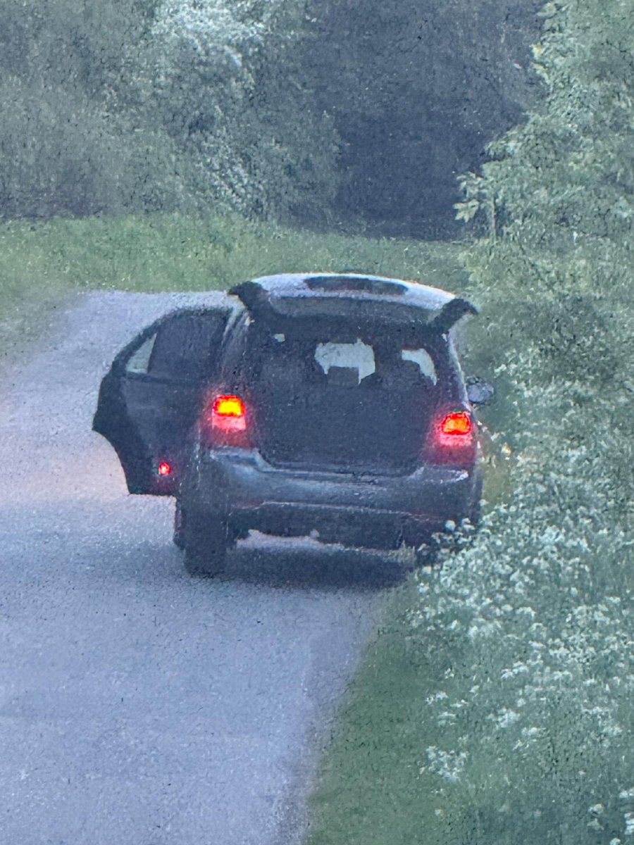 AdeysAlthorp's tweet photo. Two men around one of our farm buildings/ yard caught on camera and challenged. Usual "lost our dog"  photos and much clearer video footage passed to police..Brington/ Whilton area.
Conservation@althorp.com 
#Spencerestates https://t.co/I7iOUIiDtN