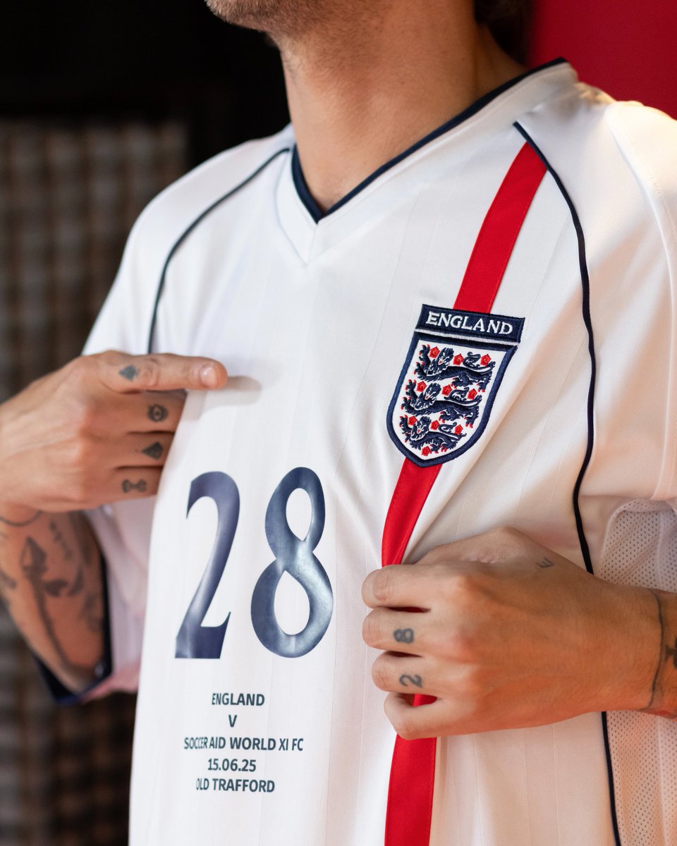 louis hands bot (@lwthandsbot) on Twitter photo 