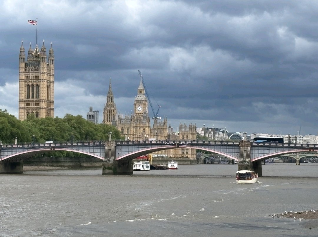 Excelsior Coaches (@excelsiorcoach) on Twitter photo The <a href="/ExcelsiorCoach/">Excelsior Coaches</a> photo of the week was emailed to the #TrafficTeam from Ben Griffiths, taken on Lambeth Bridge on Bank Holiday Monday.
Thank you for this great photo 🙏
#effortlesscoachhire The <a href="/ExcelsiorCoach/">Excelsior Coaches</a> photo of the week was emailed to the #TrafficTeam from Ben Griffiths, taken on Lambeth Bridge on Bank Holiday Monday.
Thank you for this great photo 🙏
#effortlesscoachhire
