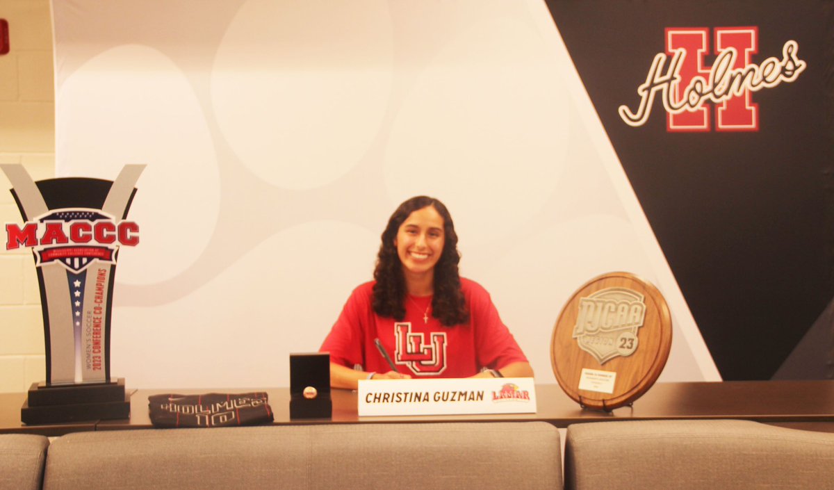 Big Congrats to sophomore defender and team captain, Christina Guzman on signing with Lamar University!!

Lamar is a D1 school in Beaumont, Texas that competes in the Southland Conference where they have been conference champions 2 of the past 3 years! 

#4YearDogs #Proud