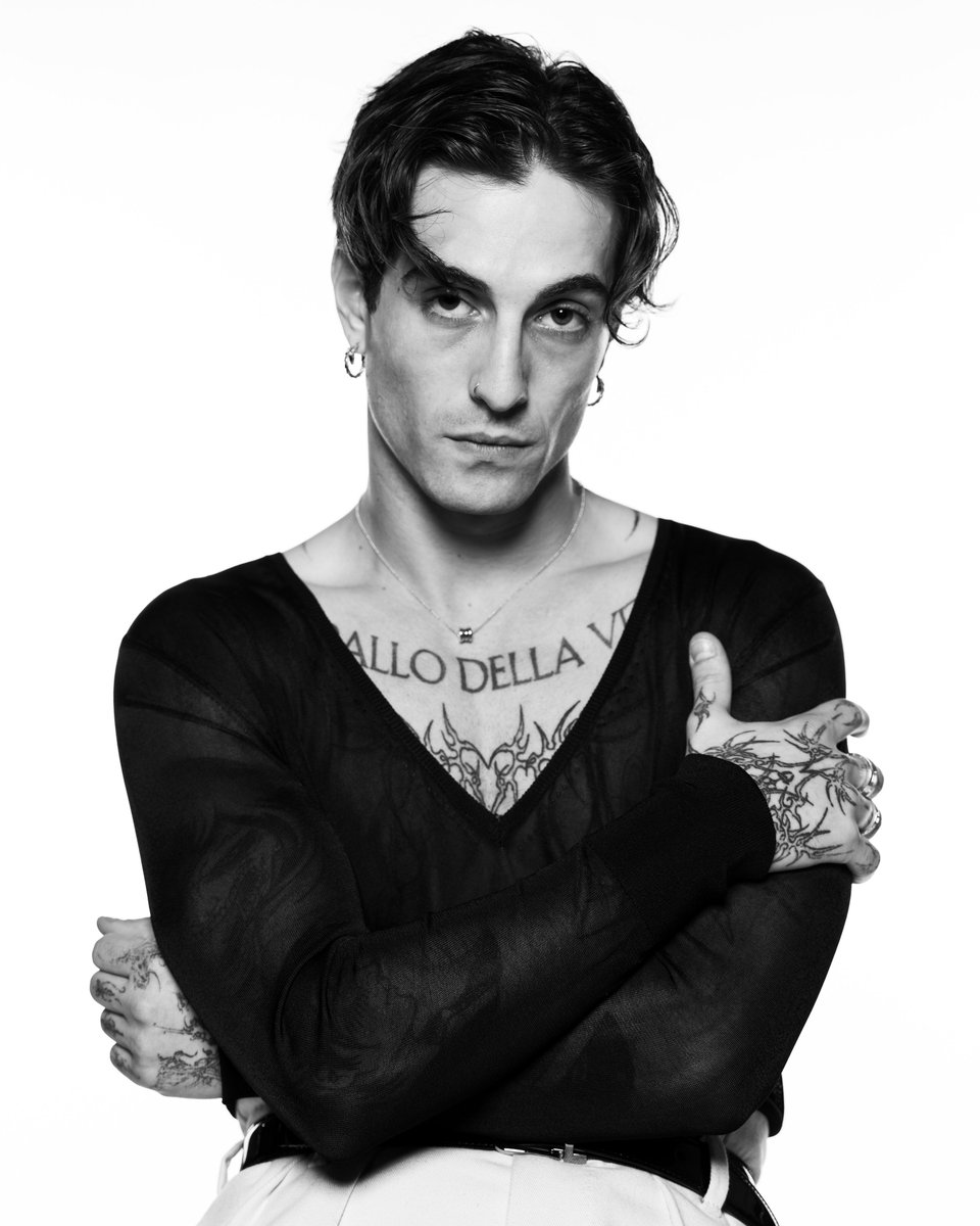 If anyone needs me, I'll be fangirling over the fact that <a href="/daviddamiano99/">Damiano David</a> is my #MTVPush artist for the month of May 🤭

See alllll of his content for the month here → youtube.com/mtv