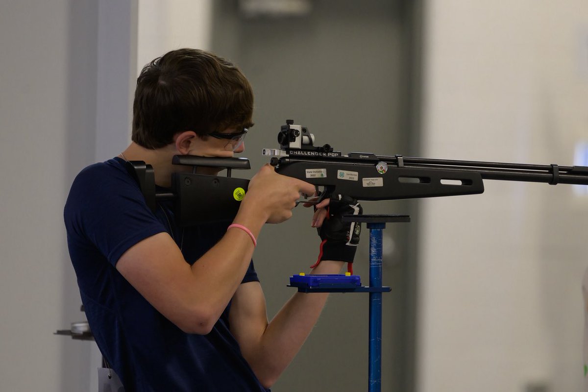 Concepts learned in one 4-H Shooting Sports discipline are often applicable in others. This crossover of skills allows youth to build upon on their existing skills while exploring new interests. #OnTargetTuesday 

photo: bradmellema.com