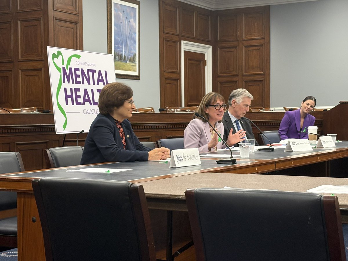 Shoutout to #AACAP member <a href="/DrAdamSagot/">Adam J. Sagot, D.O., FAPA (He/Him) ⚕</a> and youth advocates for joining <a href="/RepSalinas/">Congresswoman Andrea Salinas</a> <a href="/RepDonBeyer/">Rep. Don Beyer</a> <a href="/RepBonamici/">Suzanne Bonamici</a> <a href="/RepPettersen/">U.S. Rep. Brittany Pettersen</a> of the Congressional Mental Health Caucus for the Youth Mental Health Awareness Roundtable #AACAPLC25