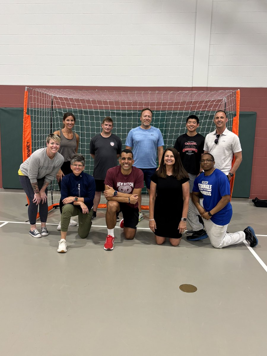 Mr. Petroff tweet media