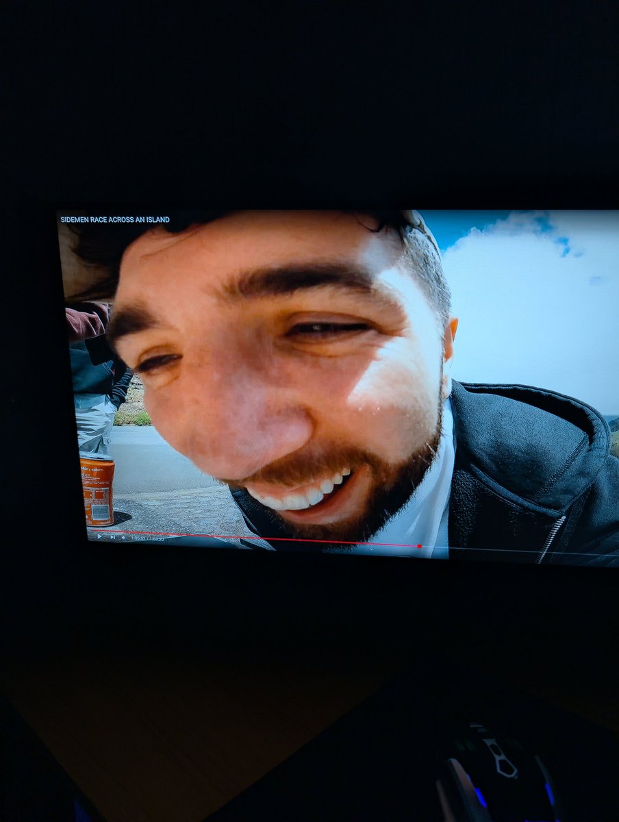 When you pause the latest <a href="/Sidemen/">Sidemen</a> video at a funny time is it <a href="/ZerkaaHD/">𝙅𝙊𝙎𝙃 𝙕𝙀𝙍𝙆𝙀𝙍</a> or Francis 🤣😂