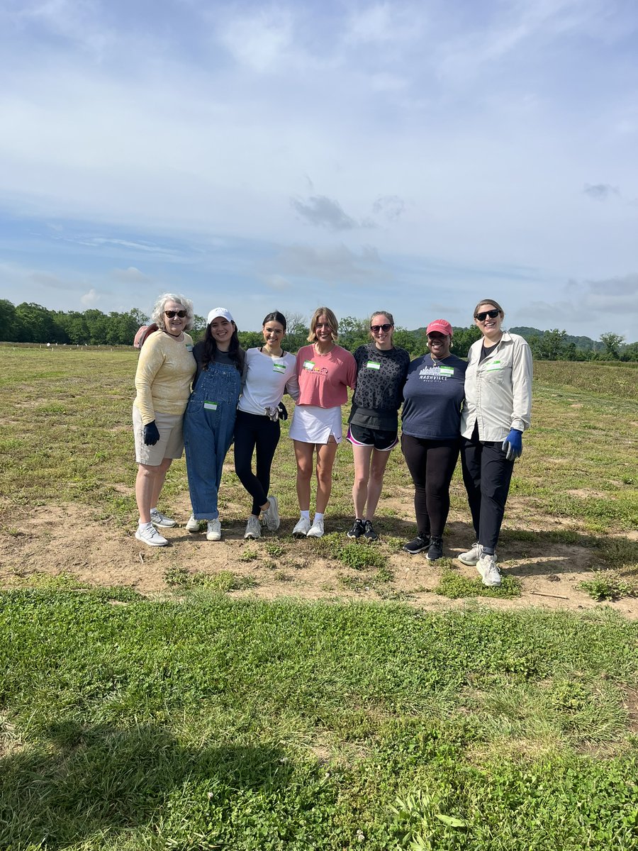 Community at heart ❤️ The Nashville team spent the morning volunteering with <a href="/Cul2vateFarms/">Cul2vate</a> on their farm to help bring fresh, local and nutritious foods to those facing food insecurity in Davidson and Williamson Counties. 

#TheAHALife