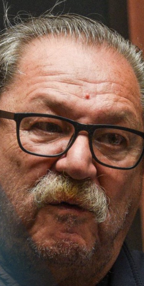 RicardoBSalinas's tweet image. ¿A poco dejarían a sus niñas y niños en manos de un cabrón así? 🤔🙄