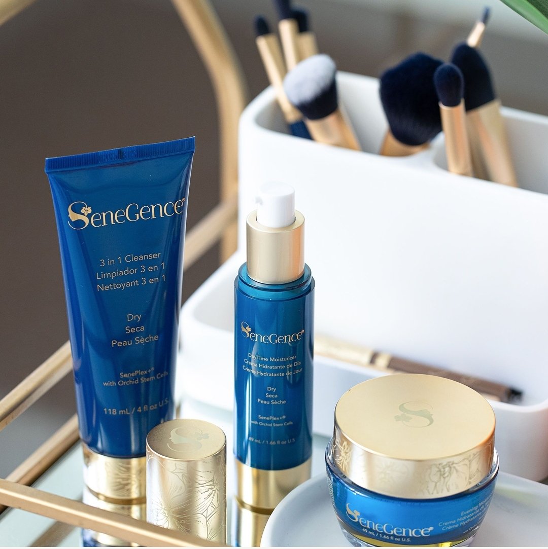 vduman's tweet photo. New to SeneGence? Think longlasting makeup and skincare that works. Message me if you want to learn more.

SebeGence Website:

https://t.co/Y85cNxuUnc

My Seneversary gift to my customers...15% off coupon to use while shopping. 

Expires 5-20-25

728451-XQN40TY2TA-15 https://t.co/P0ngKHR0C1