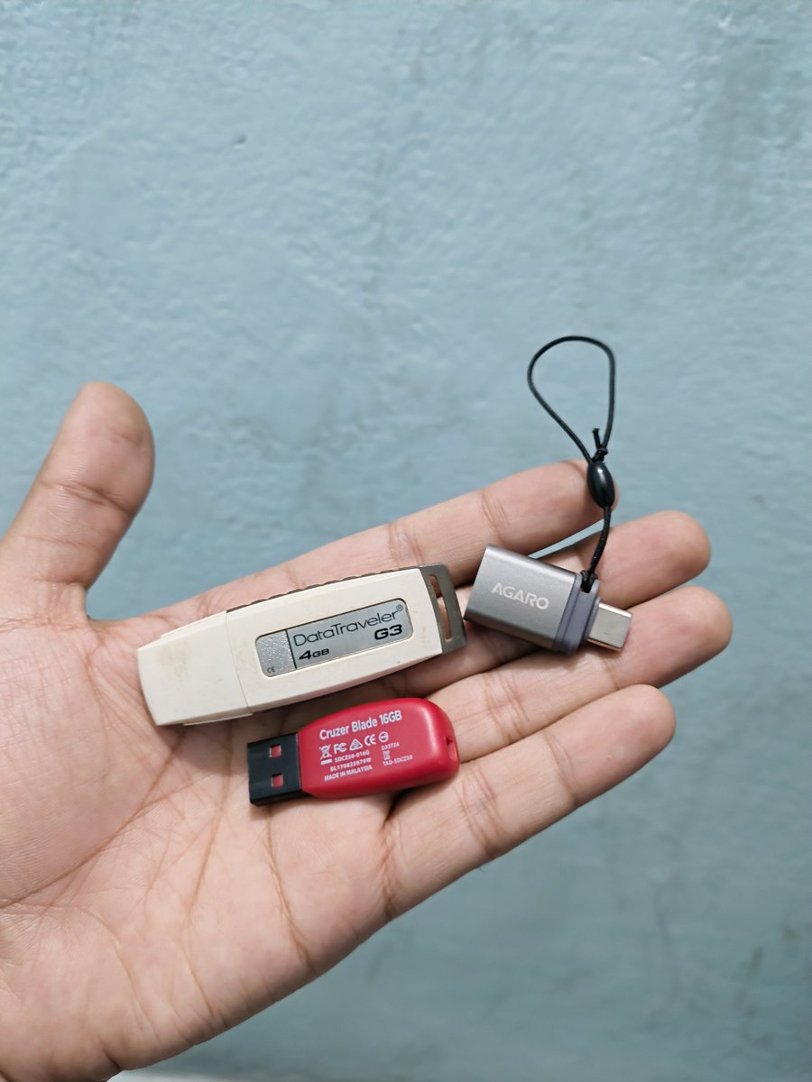 EverDegen's tweet photo. If you have a non working pen drive laying around give it a go with a type-c OTG adapter. It worked for me!

Look at that 4GB Kingston pendrive it's at least 10 years old and it wasn't working but now it is working on PC as well as Android. https://t.co/Jkl3ee8V16