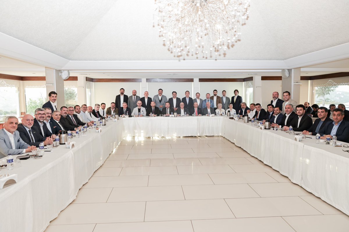 Bugün 2023-2025 Dönemi ve Genel Başkanlık dönemimizin son Yönetim Kurulu Toplantısı’nı icra ettik, aynı zamanda Yönetim Kurulu Üyelerimizin kıymetli aileleriyle akşam yemeğinde bir araya geldik.

Dönem boyunca yaptığımız tüm başarılı çalışmaları hep birlikte gerçekleştirdik.