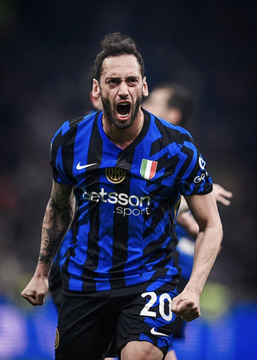 Şampiyonlar Ligi yarı final rövanş maçında, Inter’in 2. golünü milli futbolcumuz Hakan Çalhanoğlu penaltıdan kaydetti.