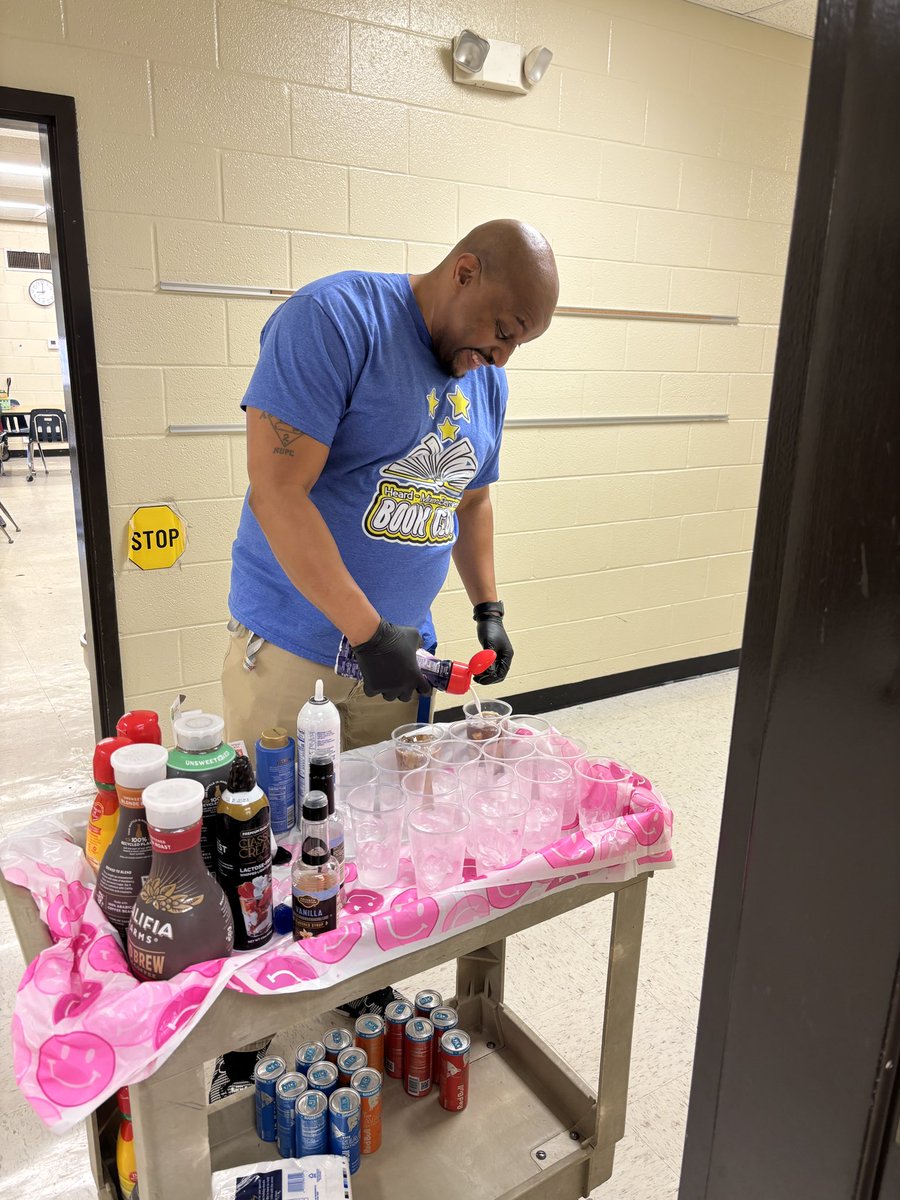 HeardMixon's tweet image. When you have the BEST Principal, he delivers AND prepares iced coffee to all the staff for Teacher Appreciation Week. #hmesgoodtogreat #ncssbethebest