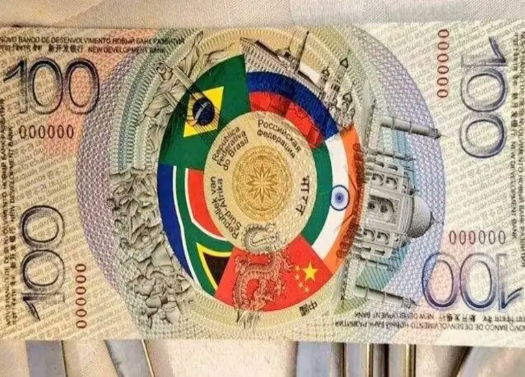 5 ejemplos de la nueva multipolaridad en acción 👇
1️⃣ Petroyuán desafía al dólar
2️⃣ Corredor India-Medio Oriente-Europa
3️⃣ Banco de los BRICS
4️⃣ Diplomacia mediática de RT y CGTN
5️⃣ Alianza espacial China-Rusia

#PorUnMundoMultipolar
#CHCh